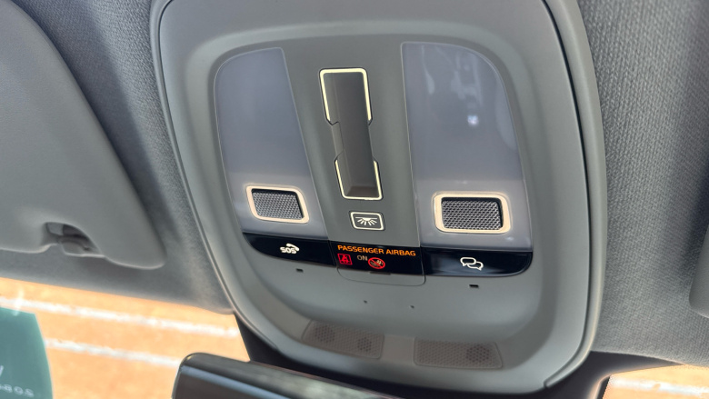 Volvo XC40 2.0 B4P Ultra Dark 5dr Auto Petrol Estate